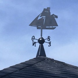 Girouette - Photo Le Renard avec base11 sur toit en ardoise
