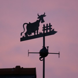 Photo Girouette - Vache Barrière + Mat2 sur lévé de soleil