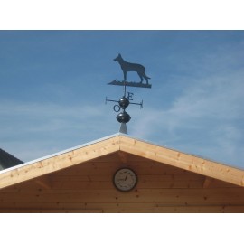 Girouette - Photo Beauceron + Base21 sur chalet en bois